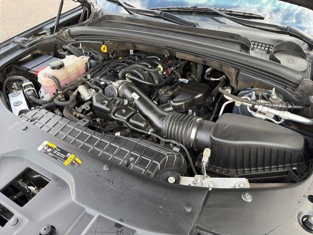 Used 2024 Jeep Grand Cherokee L Laredo w/ Trailer Tow Package image 27