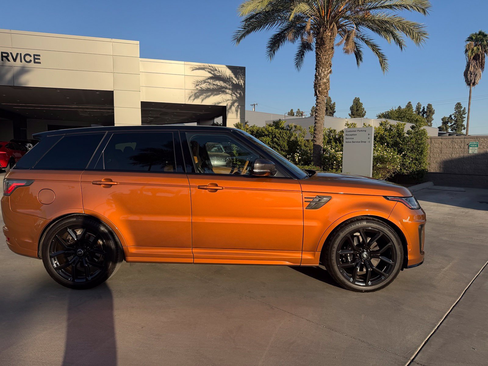 Used 2019 Land Rover Range Rover Sport SVR AWD/4WD image 7