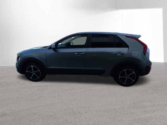 Certified 2024 Kia Niro LX FWD image 2