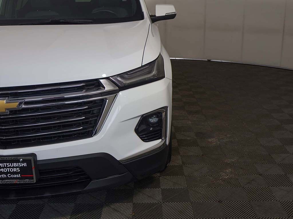 Used 2023 Chevrolet Traverse LT image 9