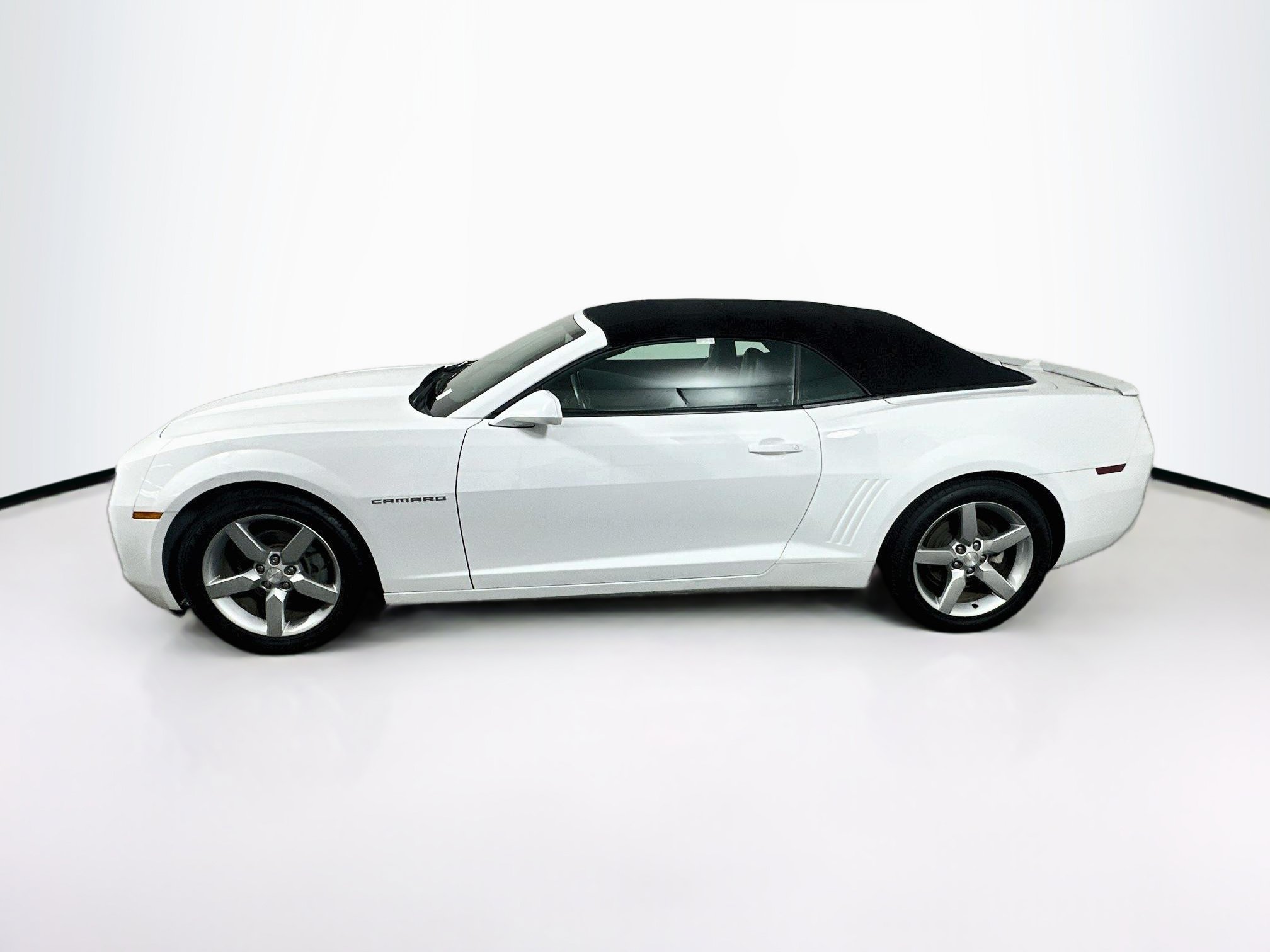 Used 2012 Chevrolet Camaro LT RWD image 4
