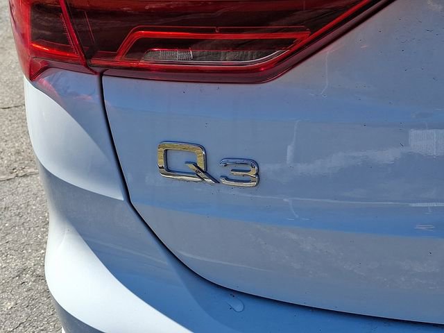 Used 2023 Audi Q3 2.0T Premium Plus w/ Premium Plus Package image 32