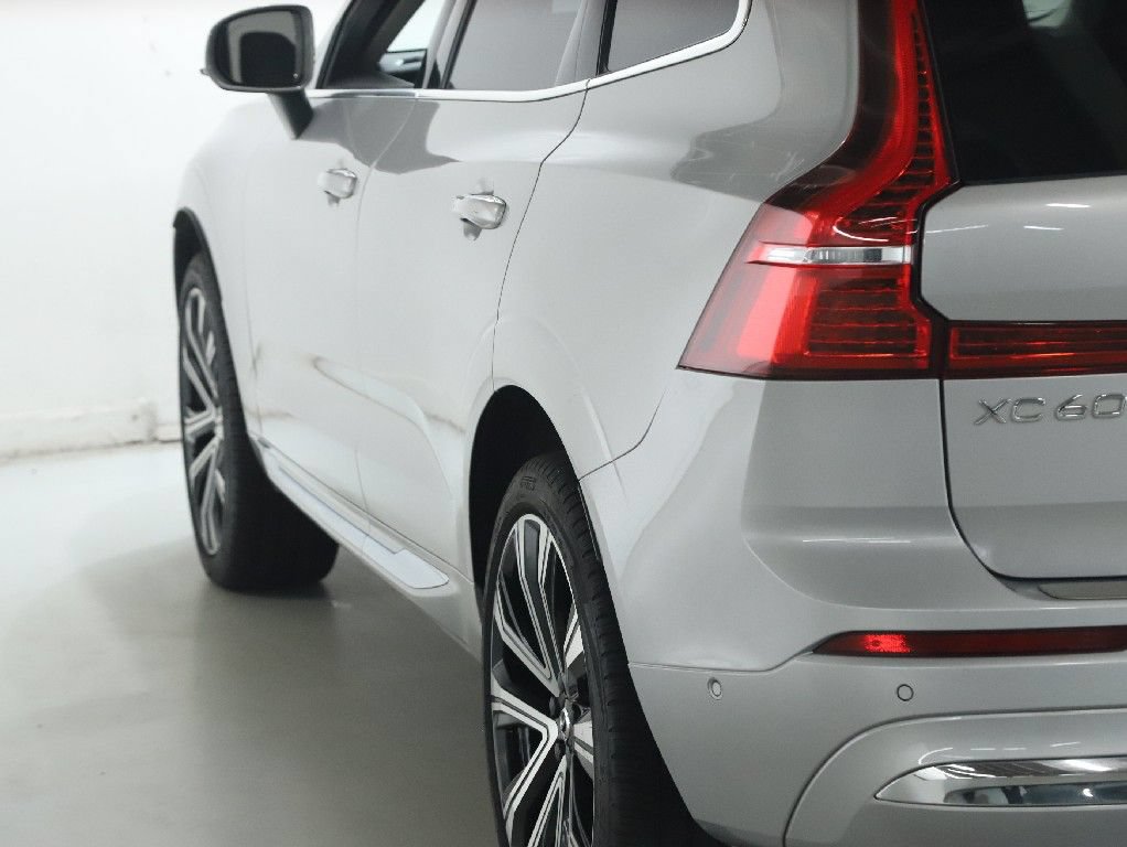 Used 2023 Volvo XC60 B5 Ultimate w/ Climate Package AWD/4WD image 43