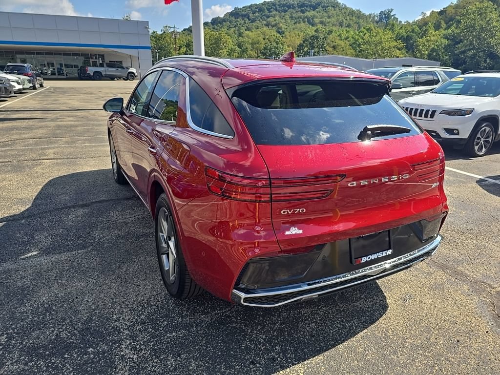 Used 2026 Genesis GV70 2.5T Advanced AWD/4WD video 3