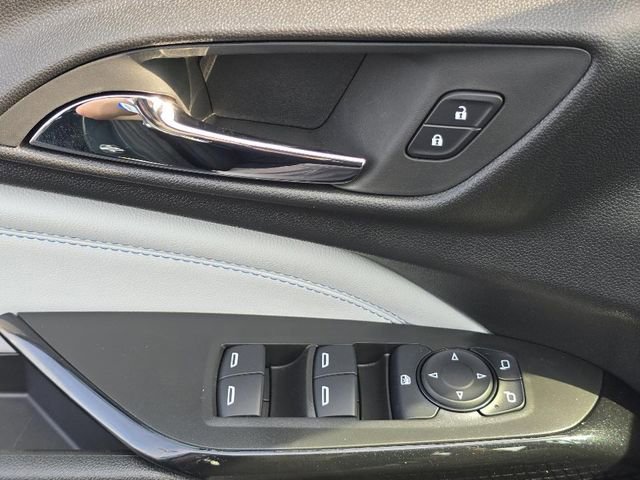 Used 2025 Chevrolet Trax LT w/ Driver Confidence Package image 25