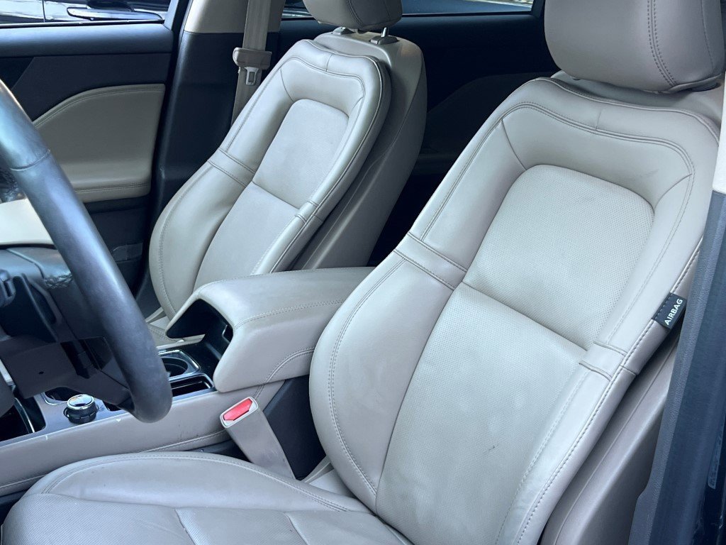 Used 2022 Lincoln Corsair Reserve w/ Sport Package image 15