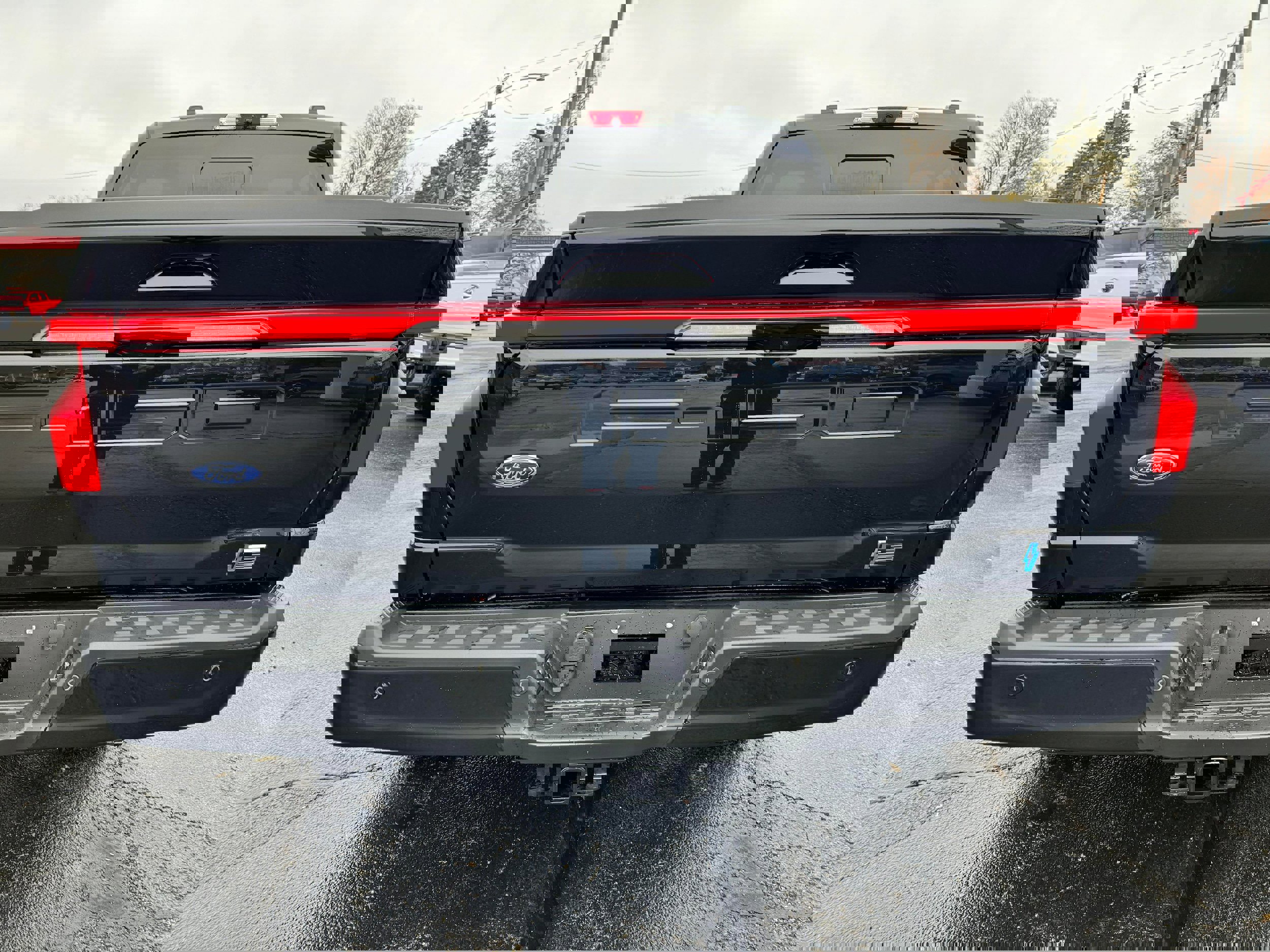 New 2023 Ford F150 Lightning Platinum image 7