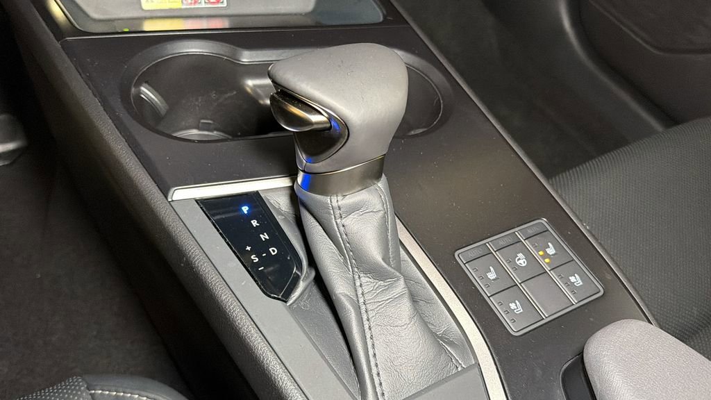 Certified 2023 Lexus UX 250h F Sport w/ Accessory Package (Z2) AWD/4WD image 31