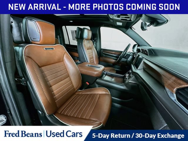 Used 2023 GMC Yukon XL Denali Ultimate AWD/4WD image 39