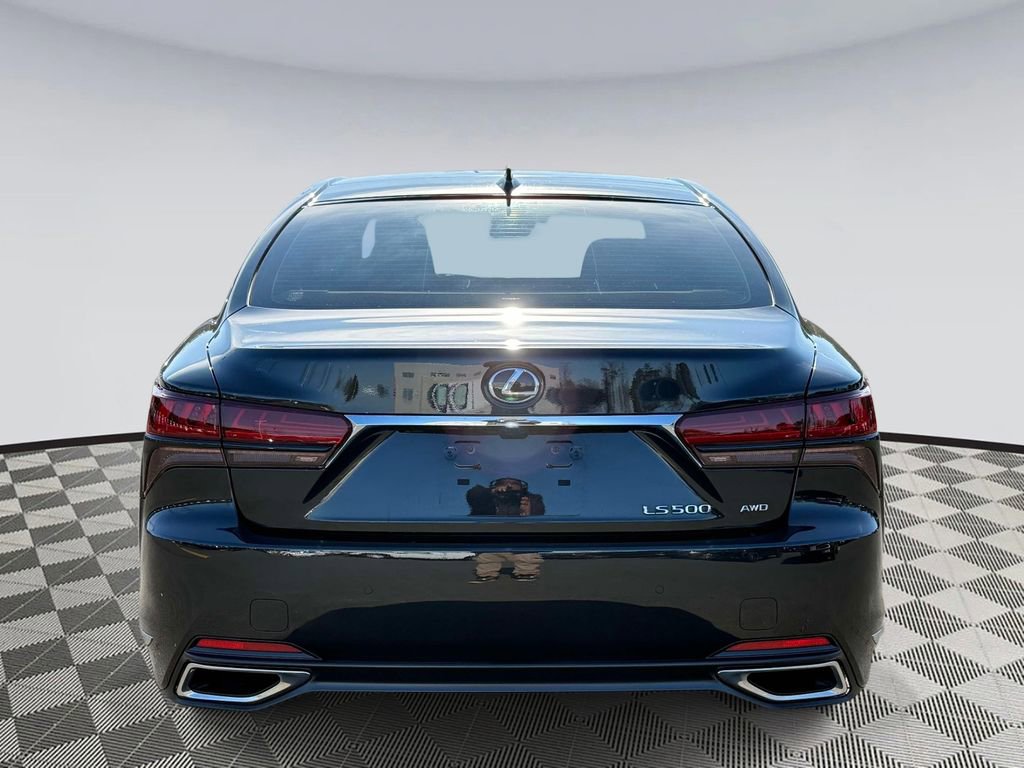 Used 2023 Lexus LS 500 Luxury w/ Luxury Package image 3