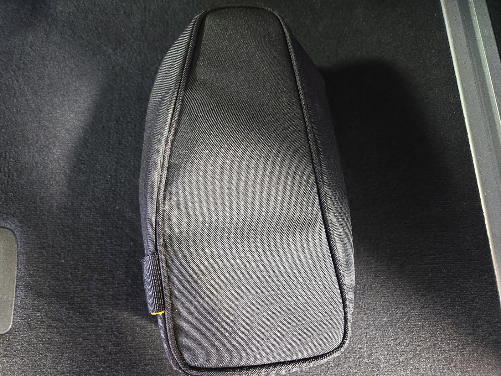 Used 2024 Rivian R1S Adventure AWD/4WD image 34