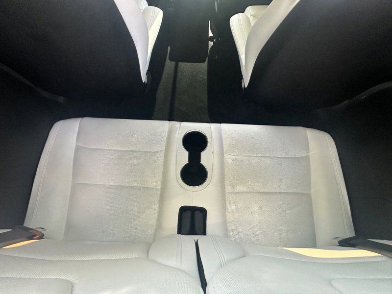 Used 2022 Tesla Model X image 63