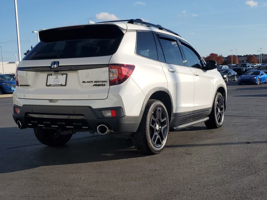 Certified 2024 Honda Passport Black Edition image 8