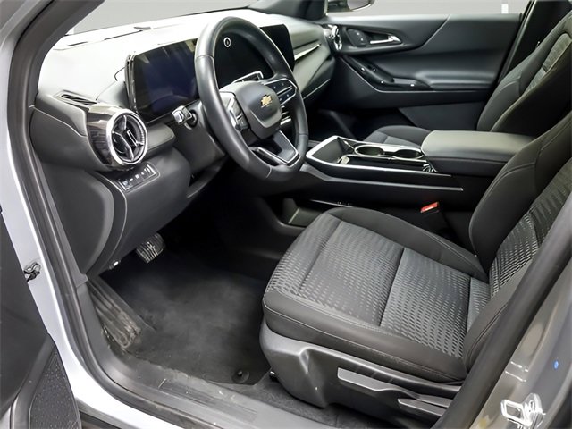 Used 2025 Chevrolet Equinox LT image 9