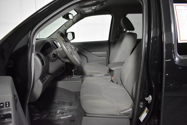 Used 2020 Nissan Frontier SV w/ Midnight Edition Floor Mats image 11