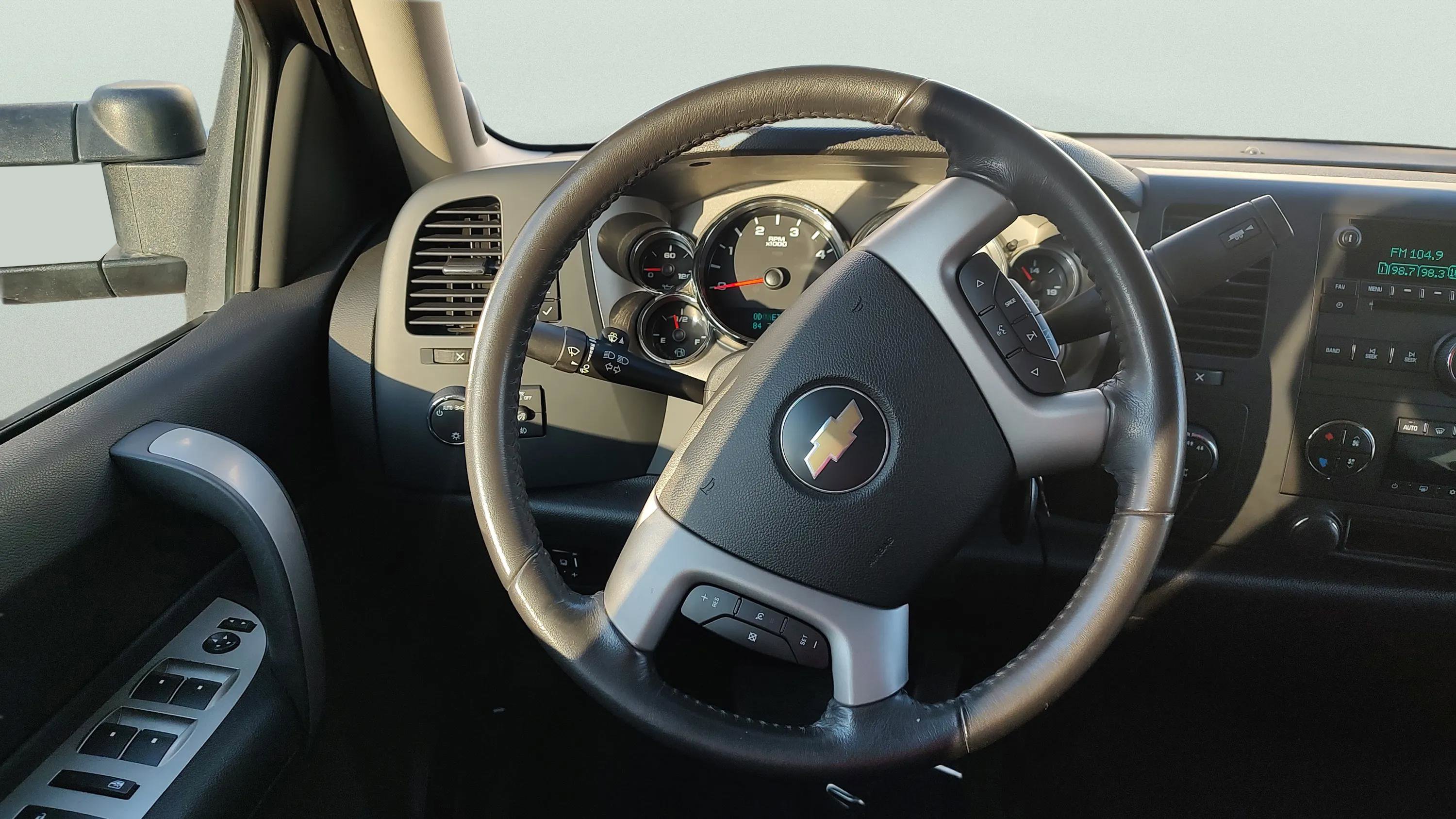 Used 2008 Chevrolet Silverado 2500 LT w/ 1LT Convenience Package image 21