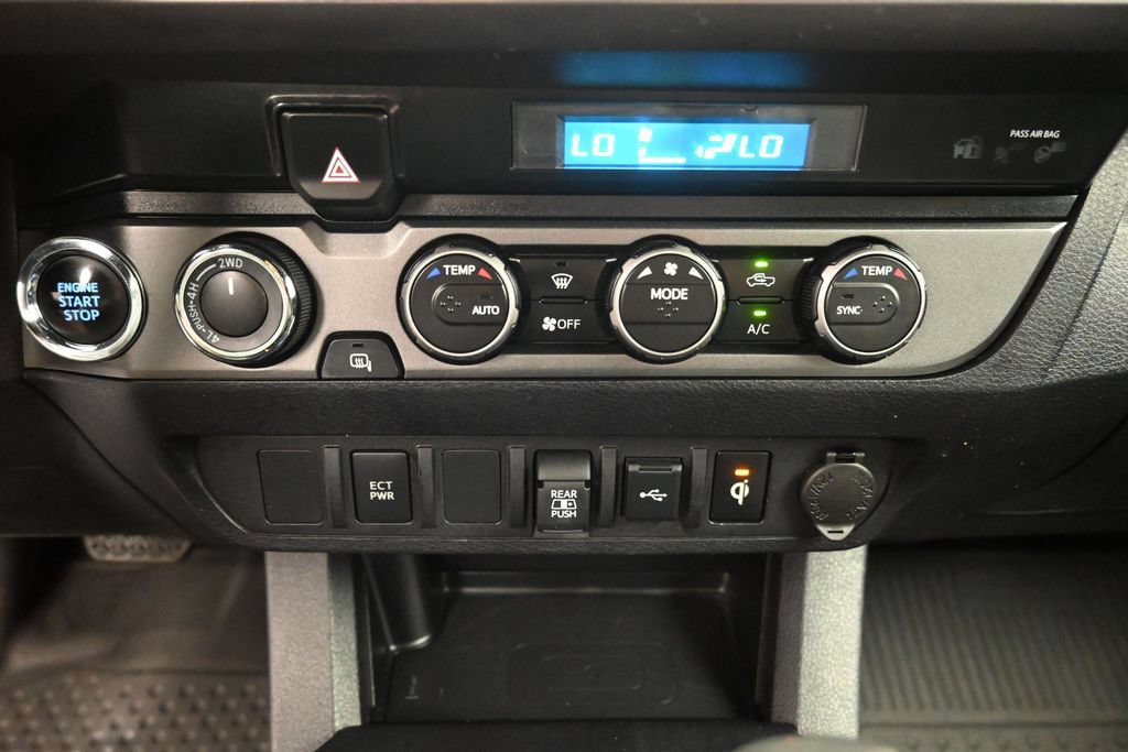 Used 2023 Toyota Tacoma TRD Sport AWD/4WD image 18