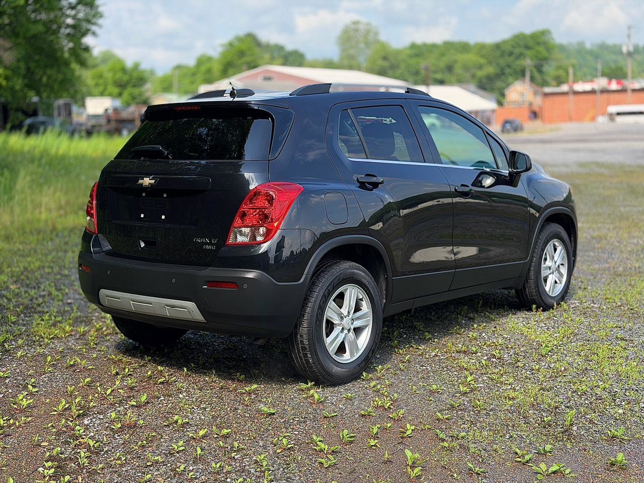 Used 2016 Chevrolet Trax LT w/ LT Sun and Sound Package AWD/4WD image 7