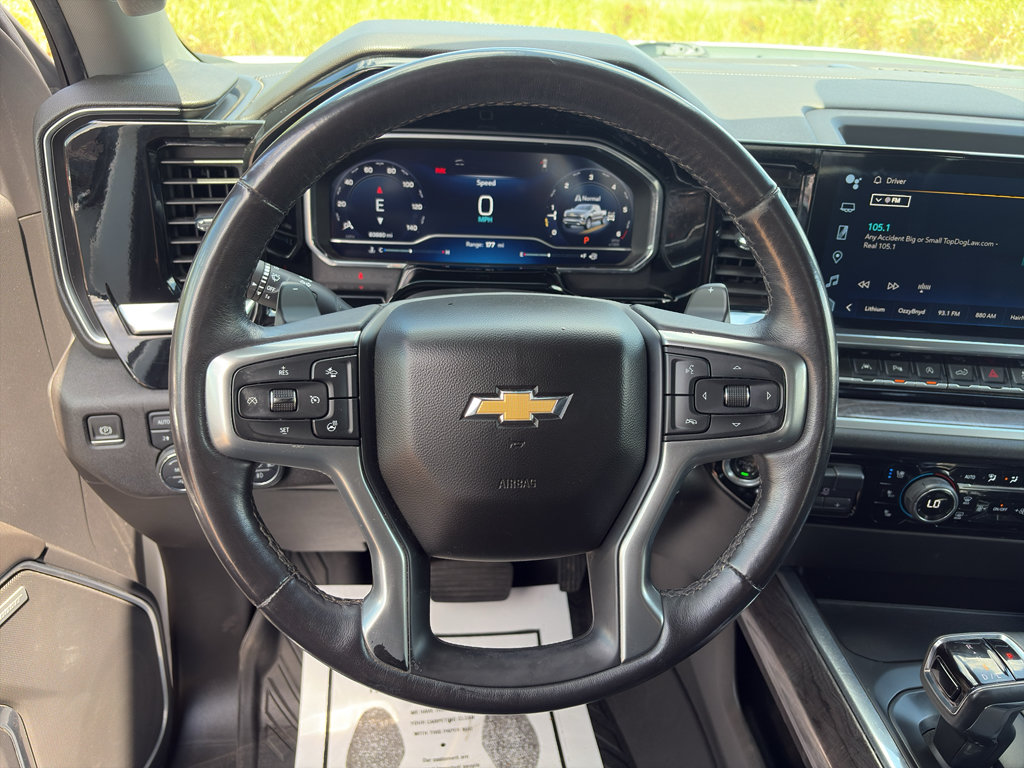 Used 2023 Chevrolet Silverado 1500 LTZ w/ LTZ Convenience Package II AWD/4WD image 17