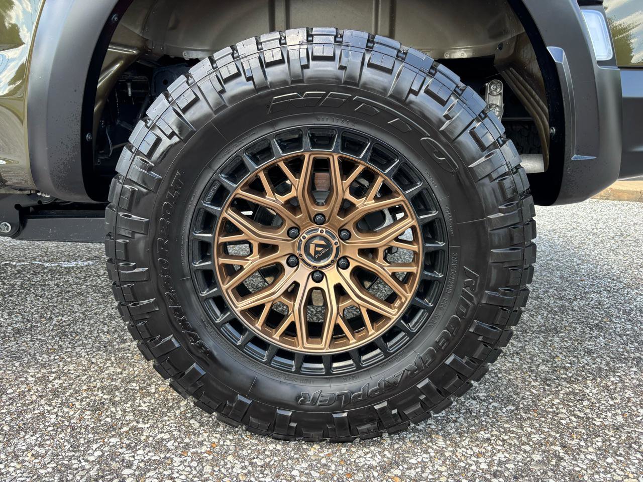 Used 2025 Ford F150 Raptor image 35