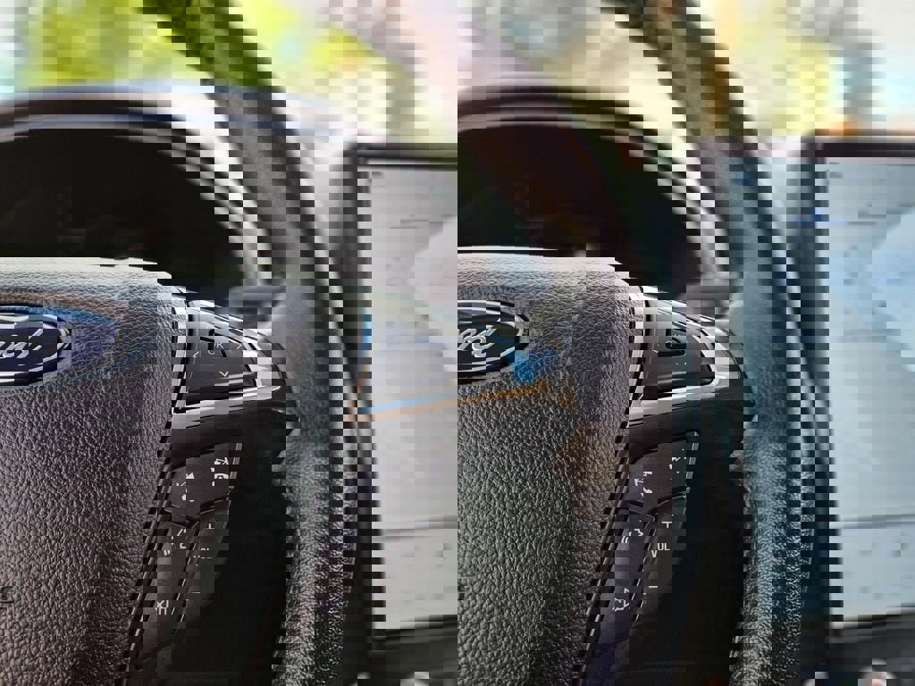 Used 2022 Ford Edge SEL w/ Convenience Package image 25