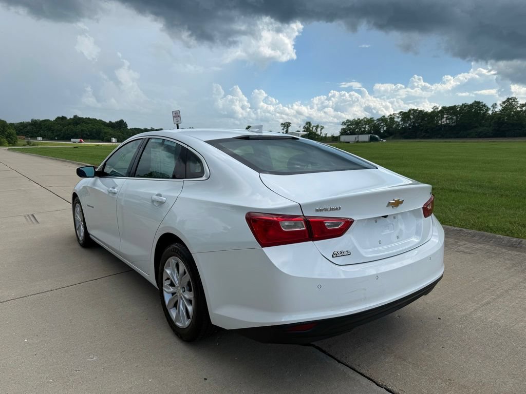 Used 2023 Chevrolet Malibu LT w/ Driver Confidence Package FWD image 6