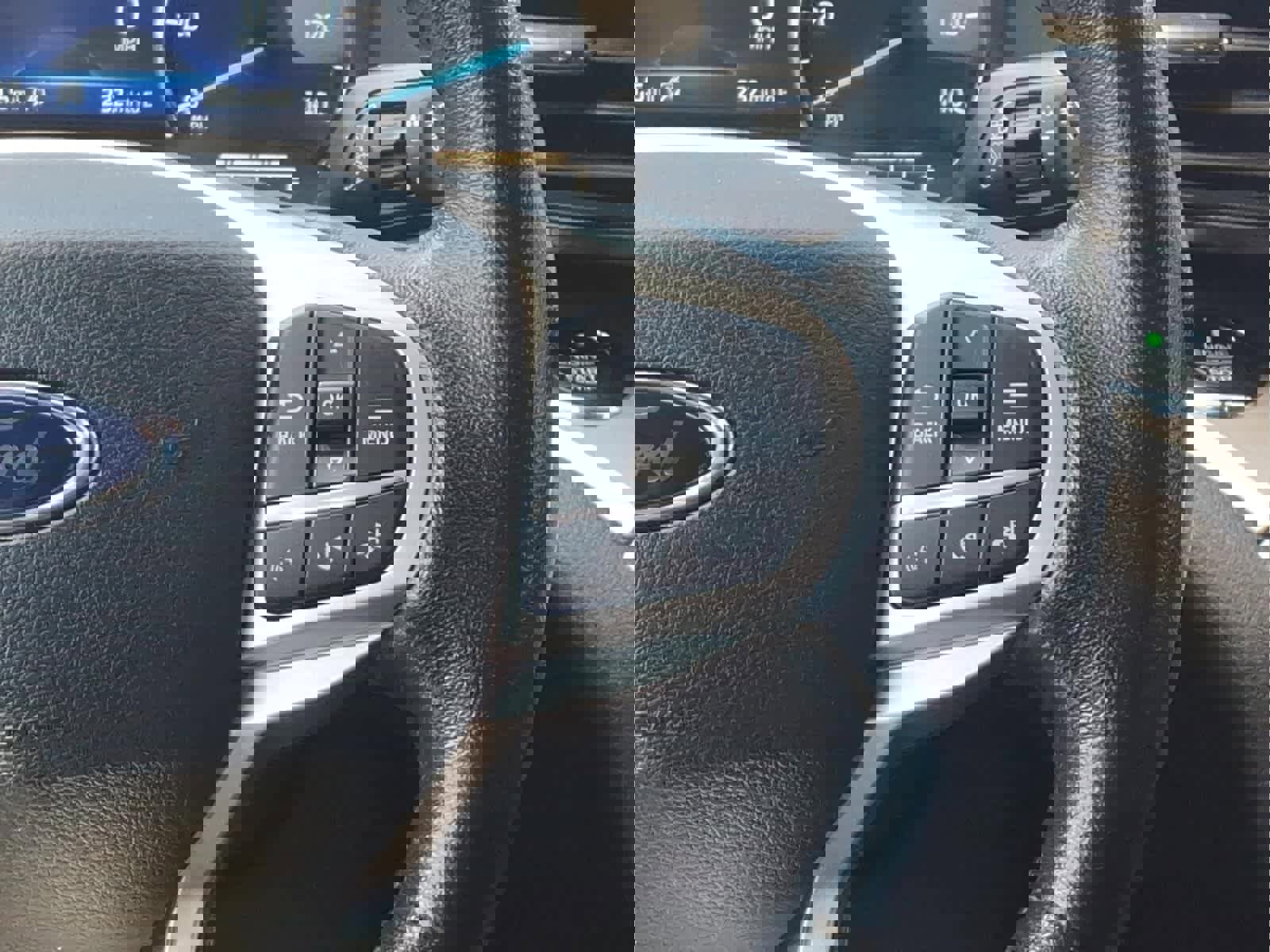 Used 2021 Ford Explorer XLT AWD/4WD image 21