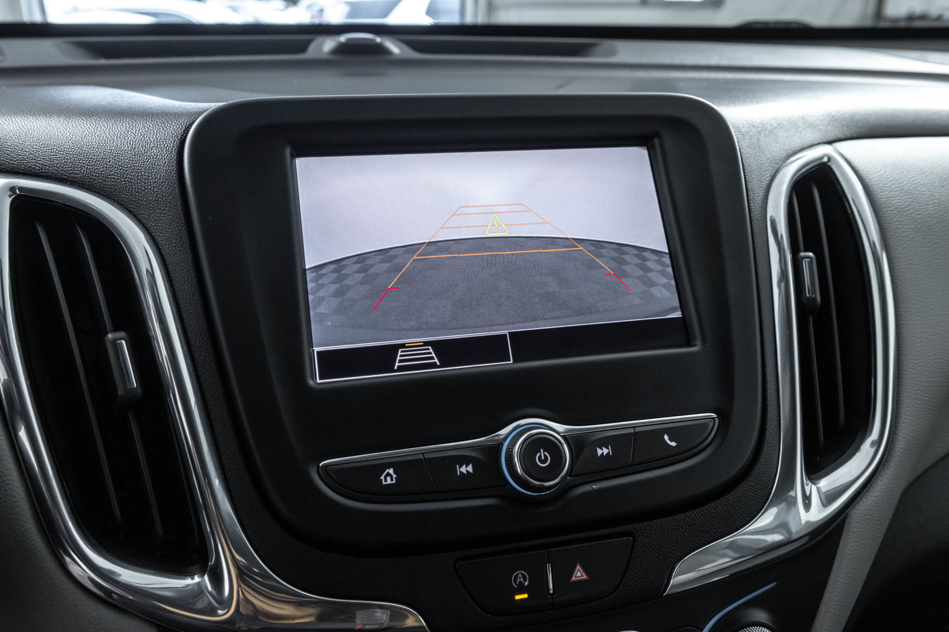 Used 2023 Chevrolet Equinox LT w/ Driver Convenience Package FWD image 10