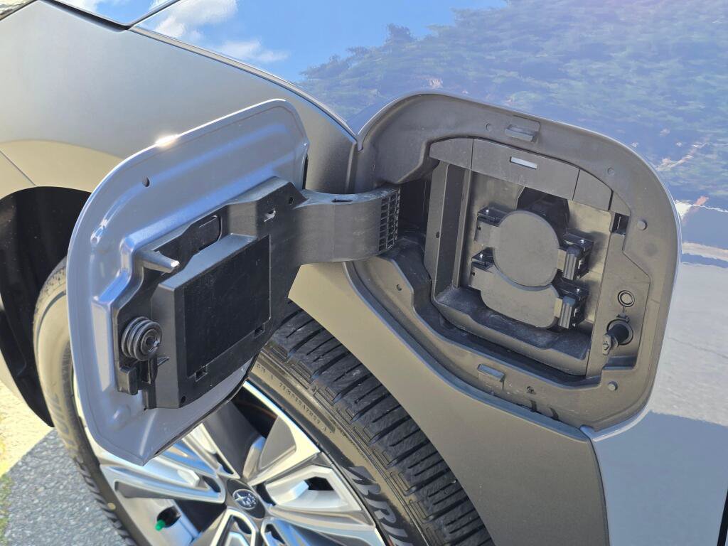 Certified 2023 Subaru Solterra AWD image 16
