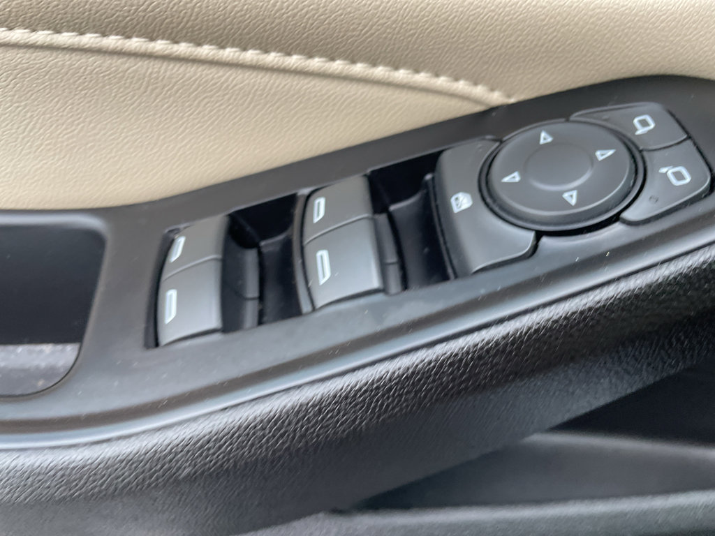 Used 2023 Chevrolet Traverse LS w/ Safety Package image 16