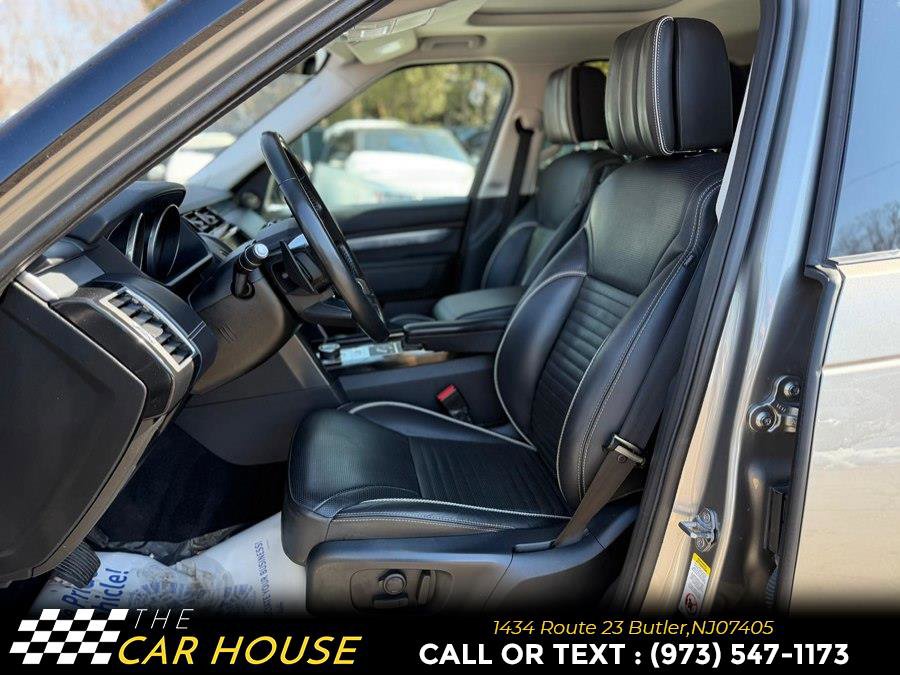 Used 2017 Land Rover Discovery First Edition image 12