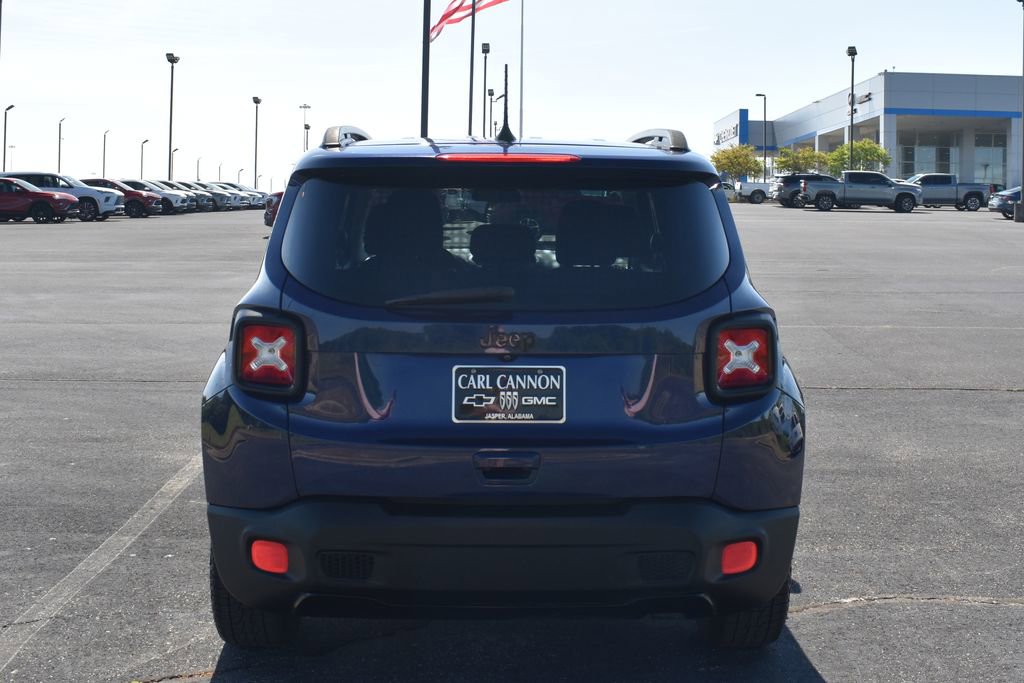 Used 2018 Jeep Renegade Altitude FWD image 5