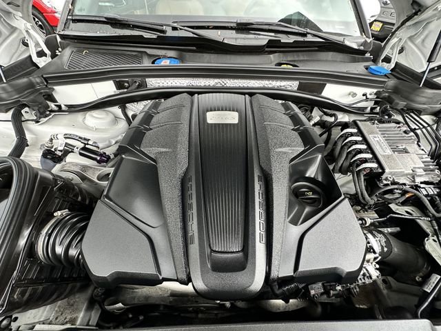 Used 2022 Porsche Macan S AWD/4WD image 31