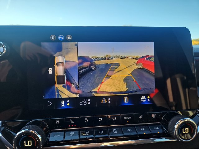Used 2026 Chevrolet Colorado Z71 w/ Technology Package AWD/4WD image 21