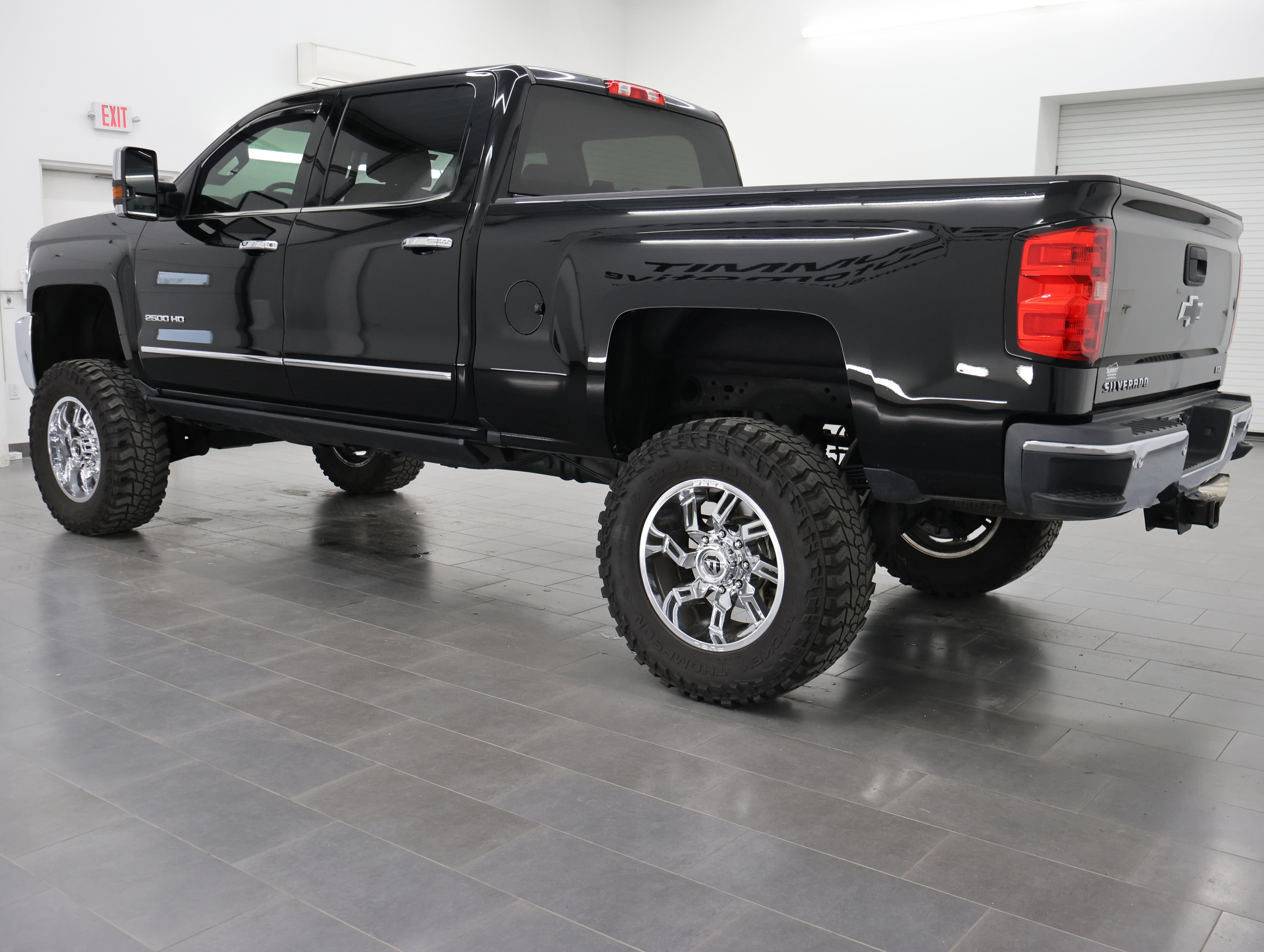 Used 2018 Chevrolet Silverado 2500 LTZ w/ Duramax Plus Package AWD/4WD image 6