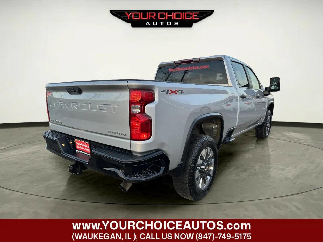 Used 2022 Chevrolet Silverado 2500 Custom w/ Custom Convenience Package image 5