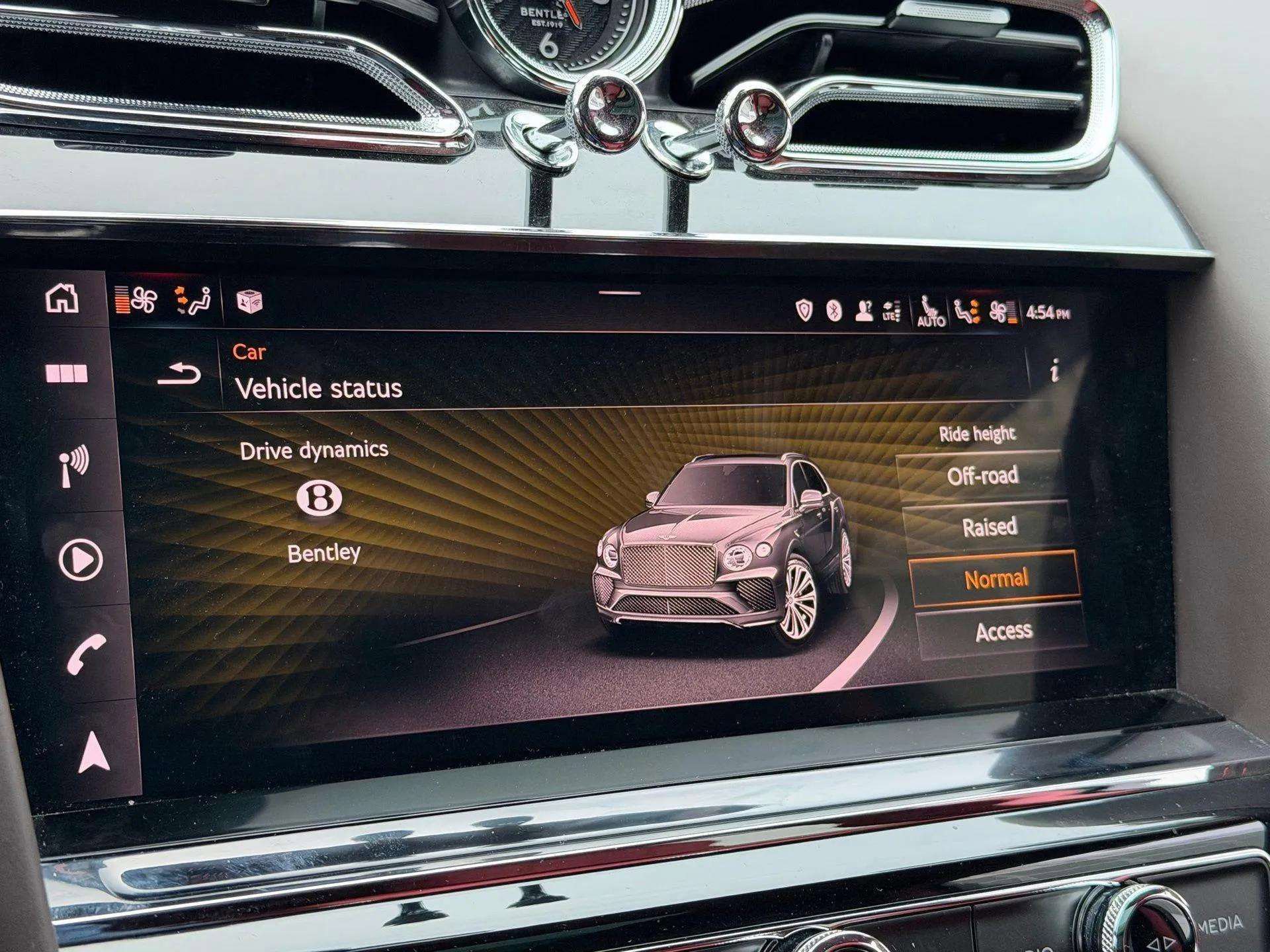 Certified 2022 Bentley Bentayga image 24