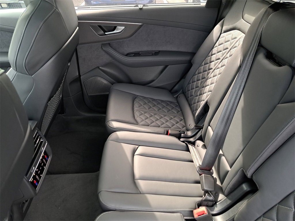 New 2026 Audi SQ7 Prestige image 26