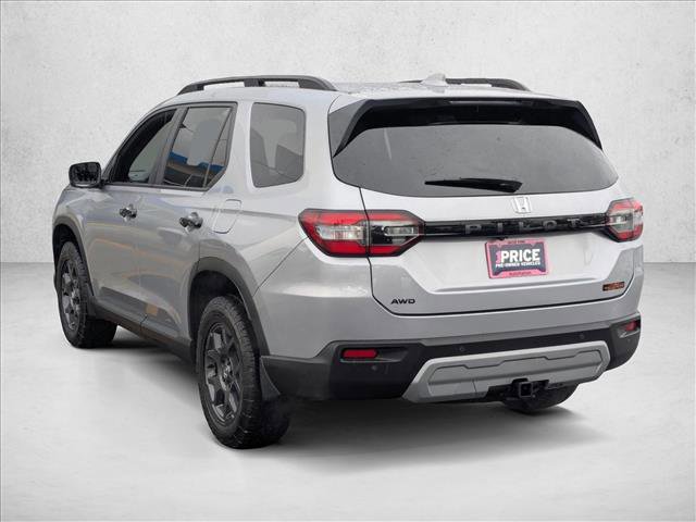 Used 2023 Honda Pilot TrailSport image 8