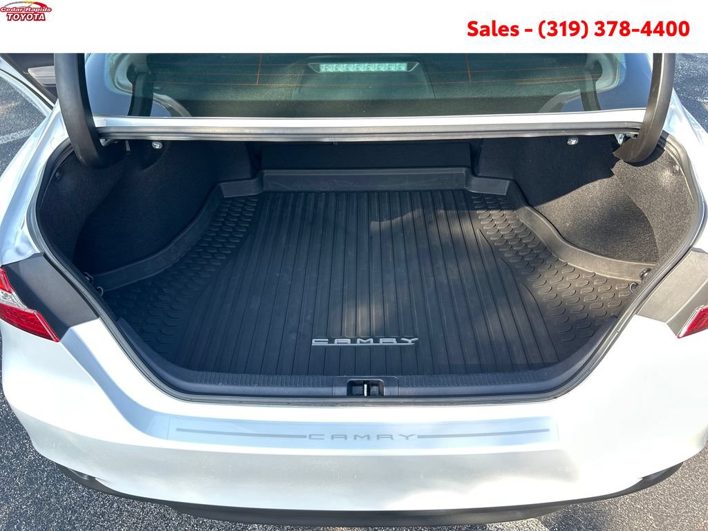 Certified 2020 Toyota Camry XLE FWD image 21
