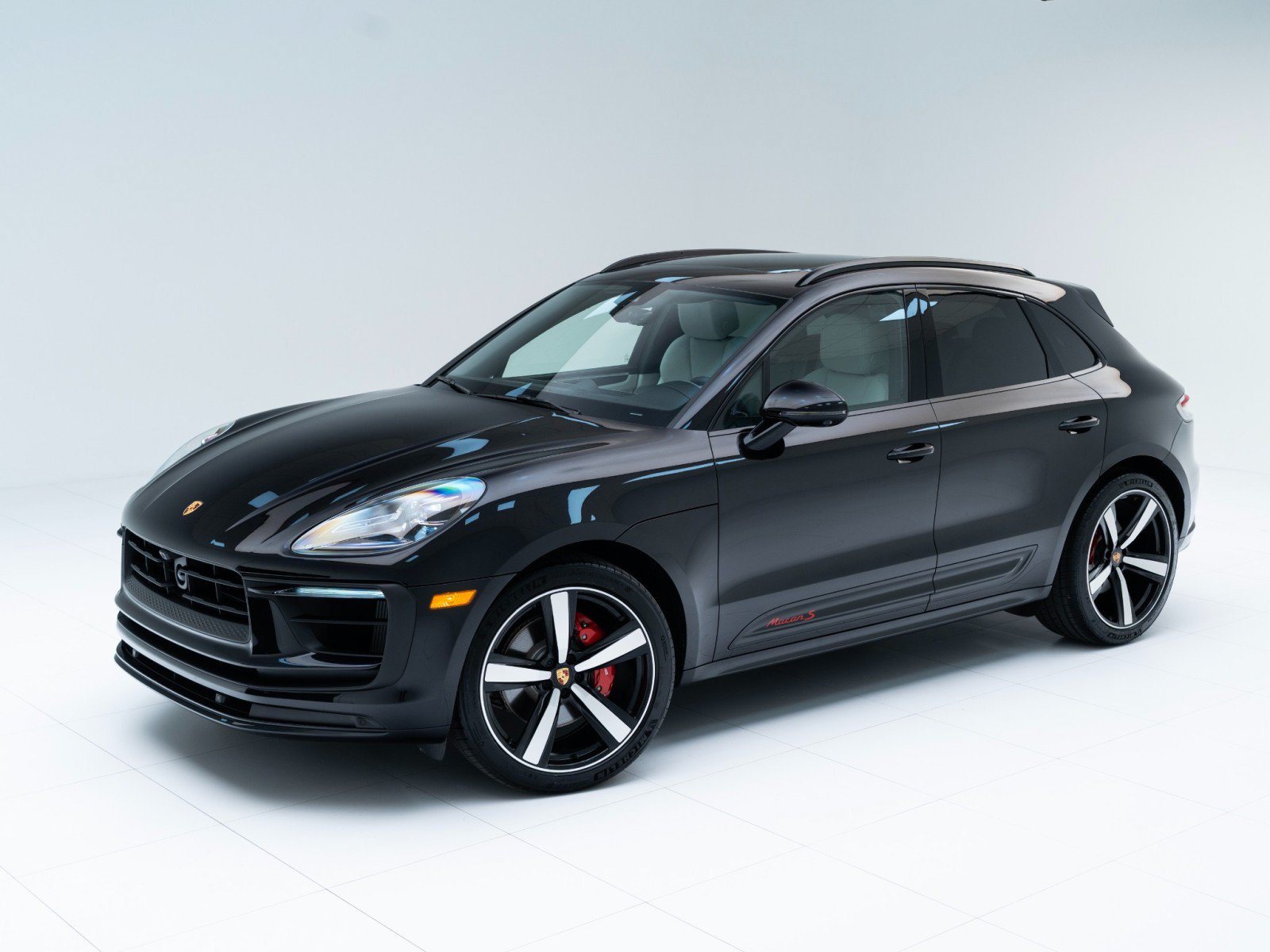 New 2026 Porsche Macan S AWD/4WD image 1