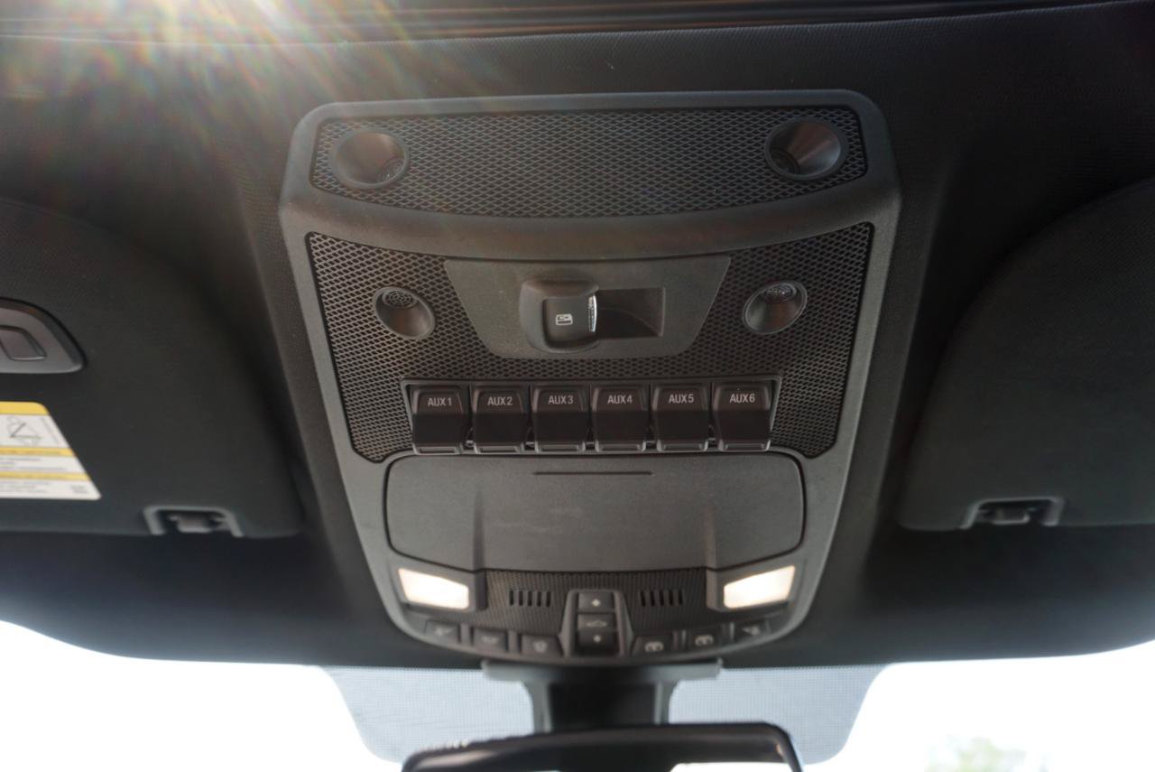 Used 2019 Ford F350 Platinum w/ Platinum Ultimate Package AWD/4WD image 26