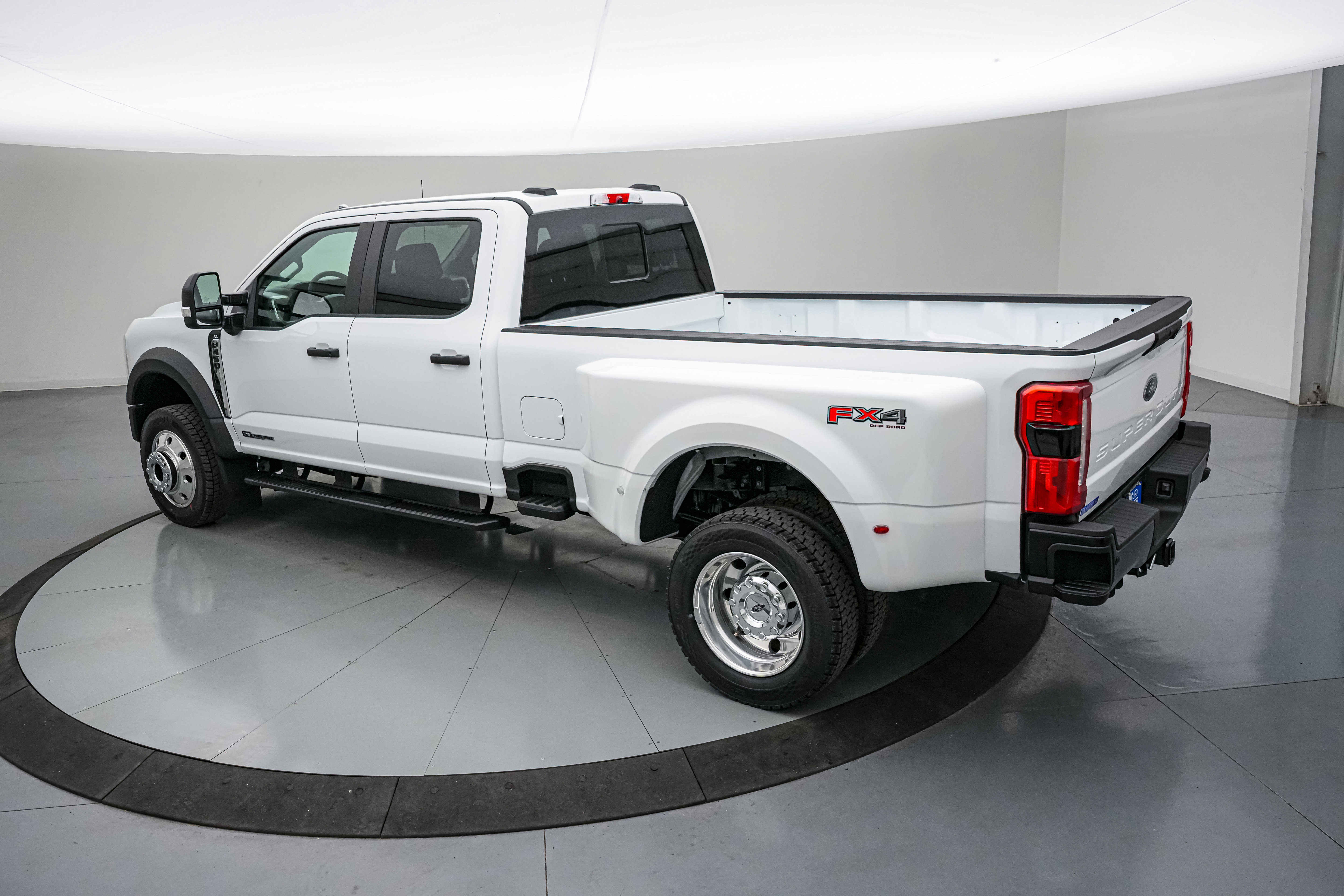New 2026 Ford F450 XL w/ 360-Degree Camera Package image 7