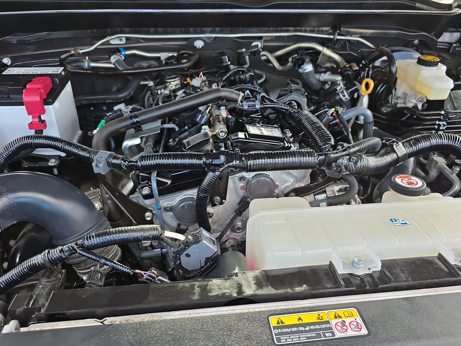 Used 2025 Toyota Tacoma SR5 RWD image 29