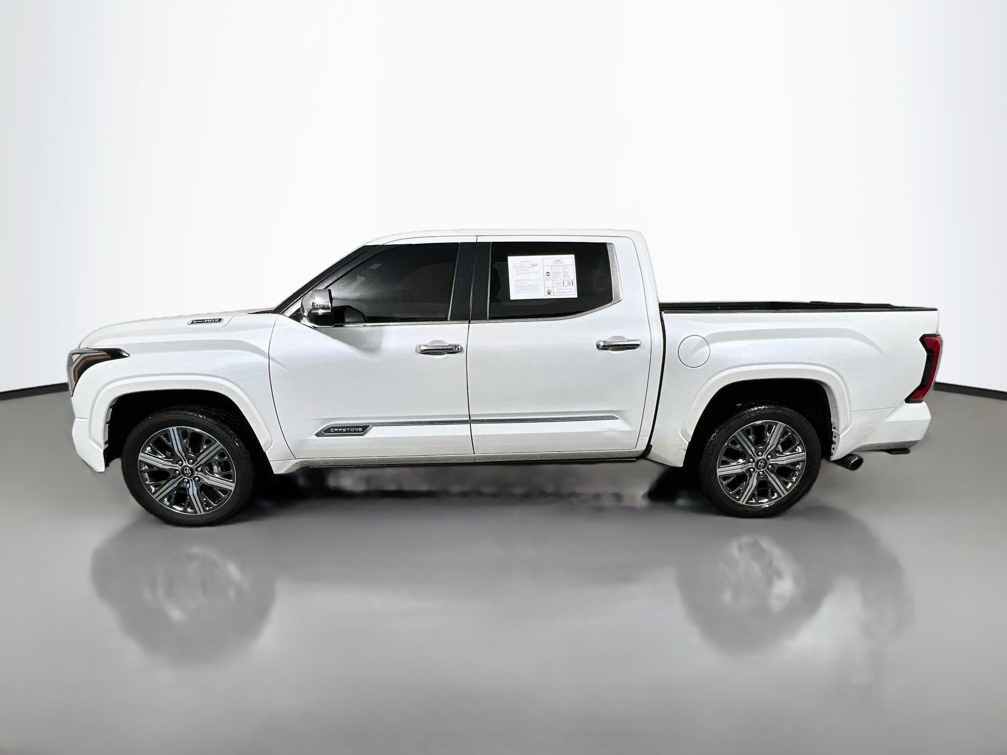 Used 2025 Toyota Tundra Capstone AWD/4WD image 8