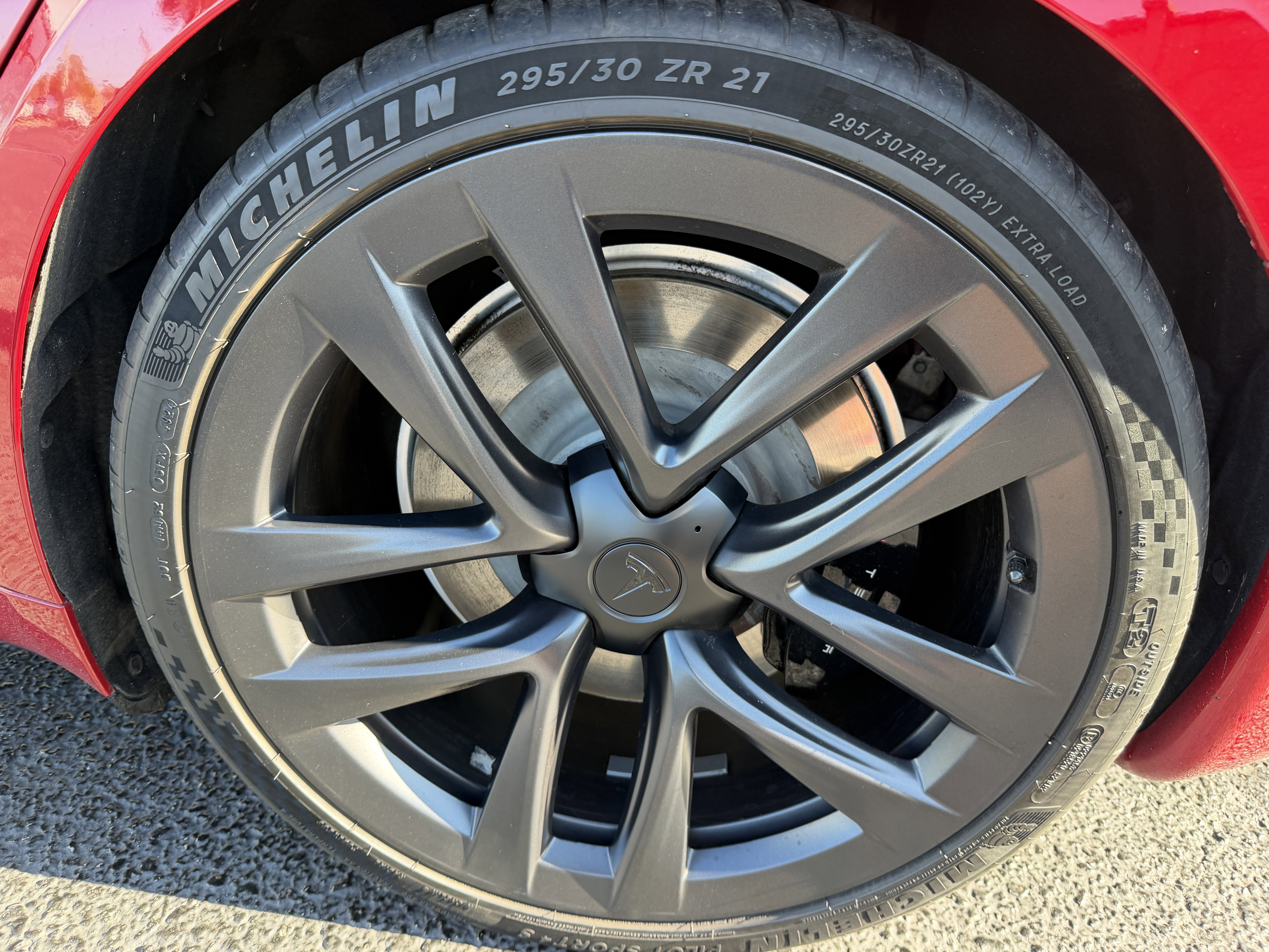 Used 2022 Tesla Model S Plaid image 8