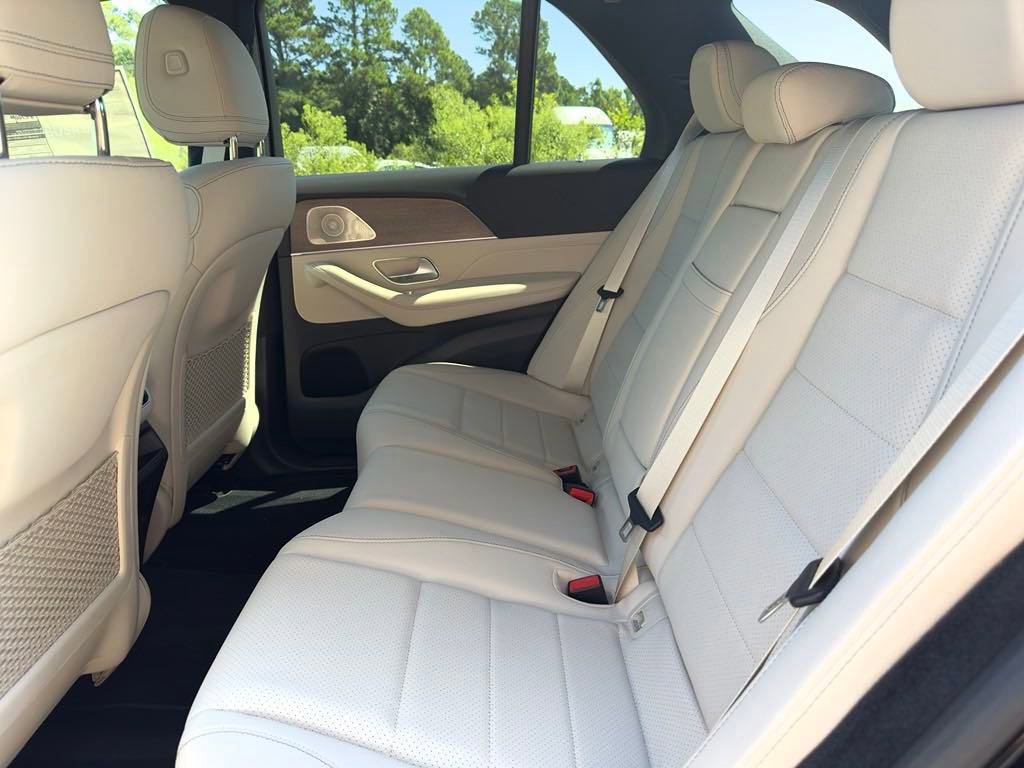 Used 2025 Mercedes-Benz GLE 450e 4MATIC image 14