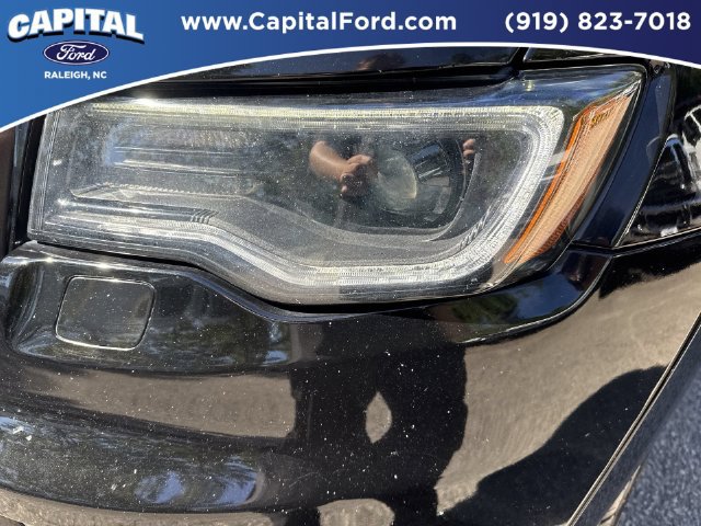 Used 2019 Jeep Grand Cherokee Limited X AWD/4WD image 11