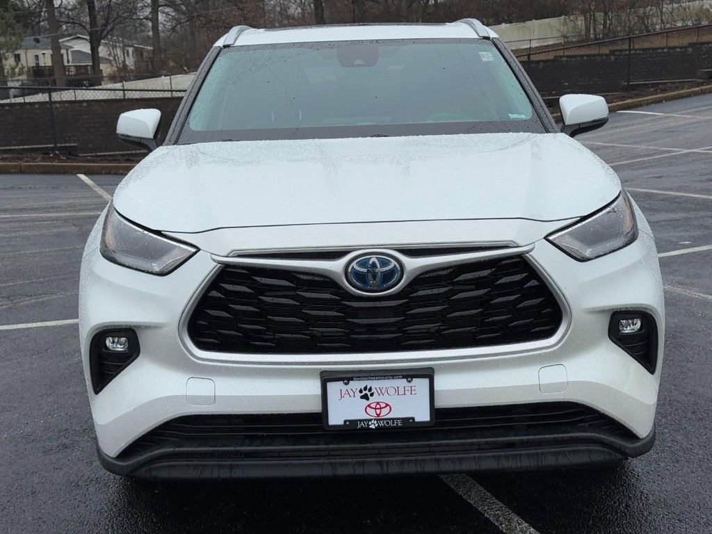 Certified 2022 Toyota Highlander XLE image 12