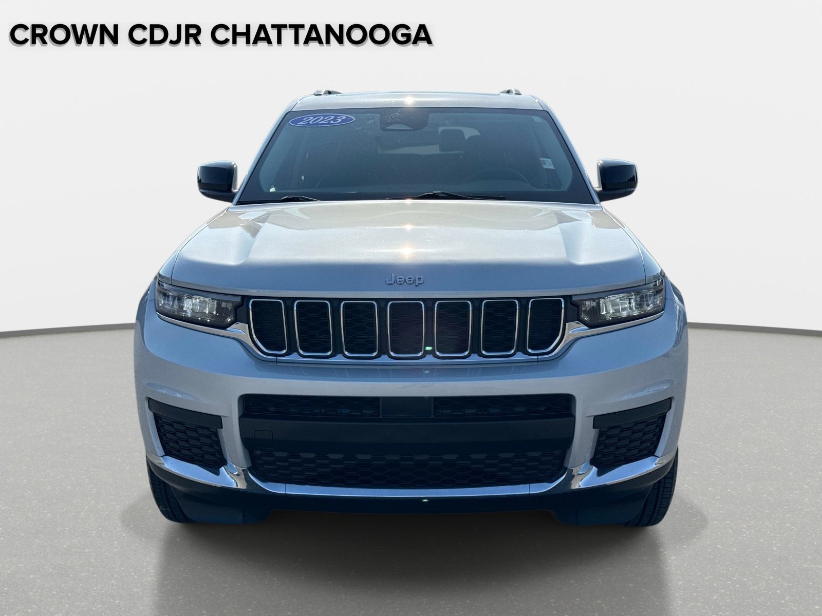 Certified 2023 Jeep Grand Cherokee L Laredo w/ Luxury Tech Group I AWD/4WD image 2